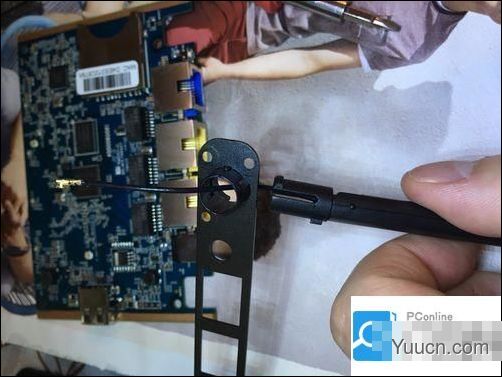 无线路由器怎么换天线 无线路由改装SMA天线接口的教程